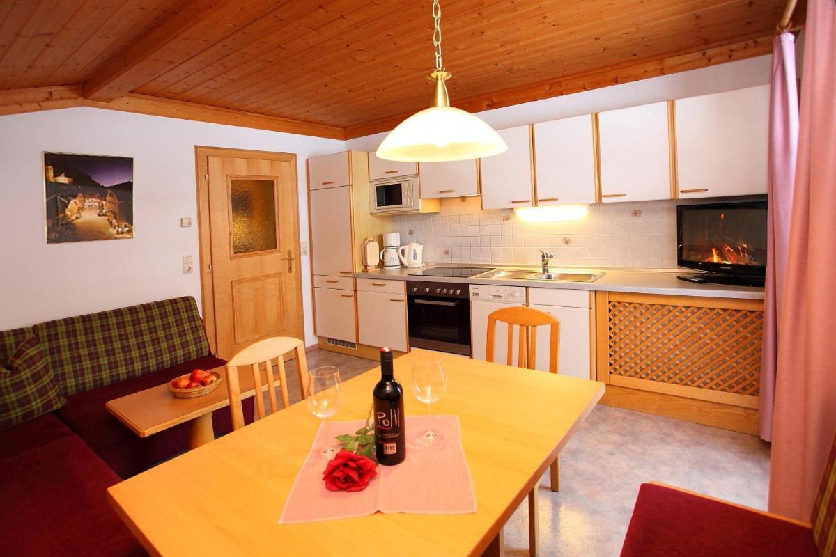Ferienwohnung/Apartment Erna Prommegger กรอสซาร์ล ภายนอก รูปภาพ