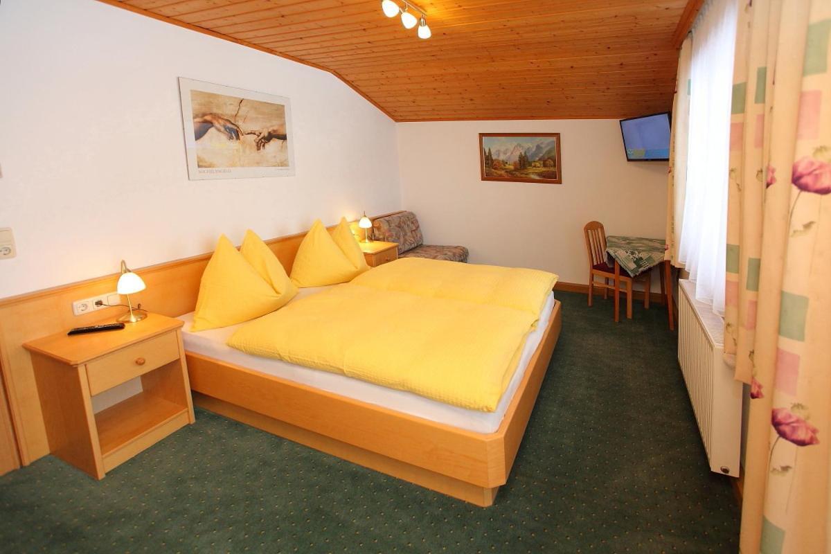 Ferienwohnung/Apartment Erna Prommegger กรอสซาร์ล ภายนอก รูปภาพ
